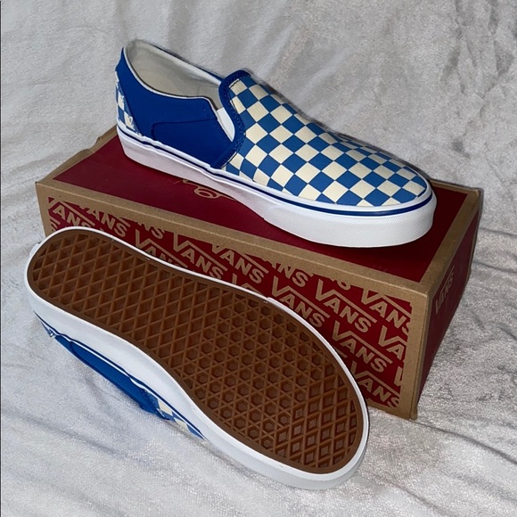 VANS Women's Asher Slip On Sneaker - Picture 3 of 8